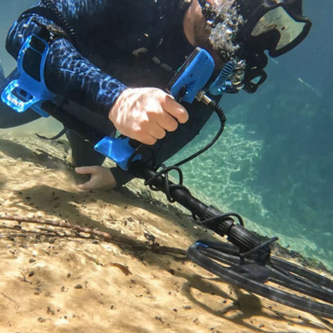Garrett Vortex VX9 professional metal detector perfect for diving