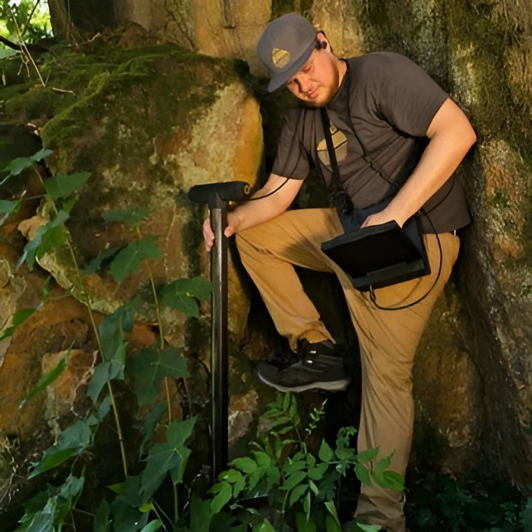 OKM EXP 7000 Professional PLUS Metal Detector - Destination Gold Detectors