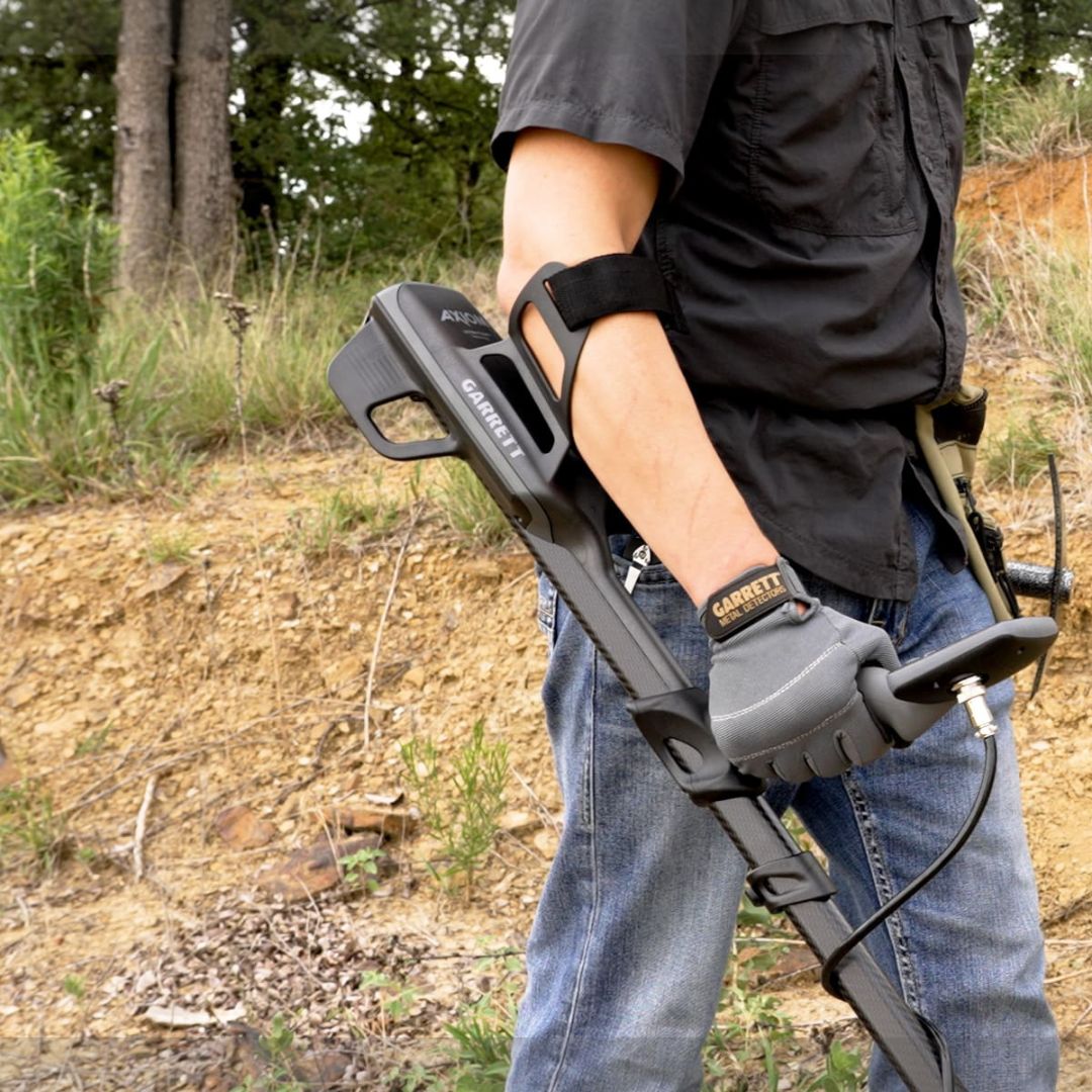 Garrett Axiom PI Gold Detector LITE Package with 11" Mono Search Coil